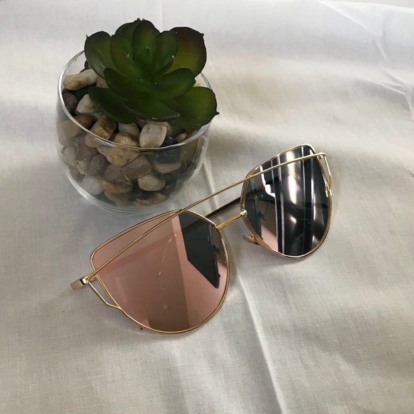 Pink and Gold Cat Eye Mirror Sunglasses - Picture 7 of 8
